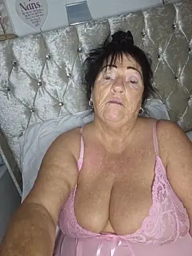 Angeldelightt online show from 11.13.25