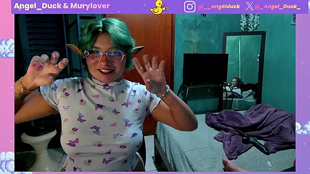 Angel Duck online show from 05.25.26