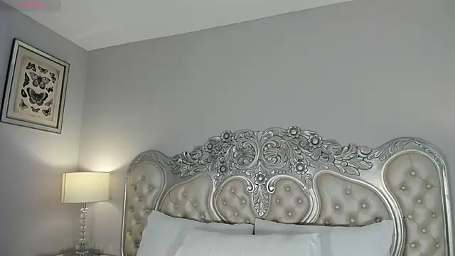 Snapshot of CarolineLee_ chatting on 01.17.26 CarolineLee online show from 01.17.26