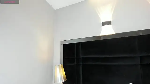 Snapshot of CarolineLee_ chatting on 02.07.26 CarolineLee online show from 02.07.26