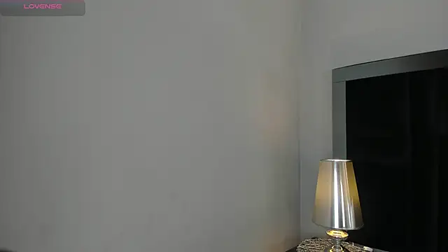 Snapshot of CarolineLee_ chatting on 02.21.26 CarolineLee online show from 02.21.26