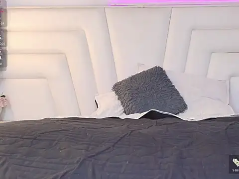 Snapshot of Ashton_Myers chatting on 11.20.25 Ashton Myers online show from 11.20.25