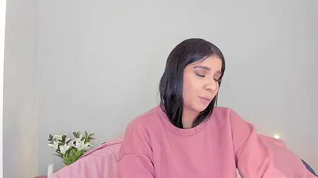 Laura-angeel online show from 10.29.25