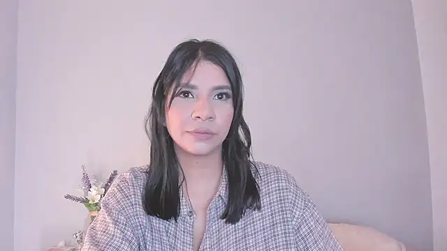 Laura-angeel online show from 02.05.26