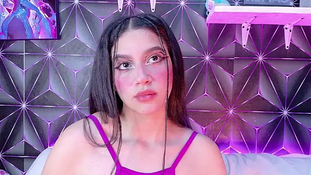 Snapshot of Megan_Luxe chatting on 10.01.25 Megan Luxe online show from 10.01.25