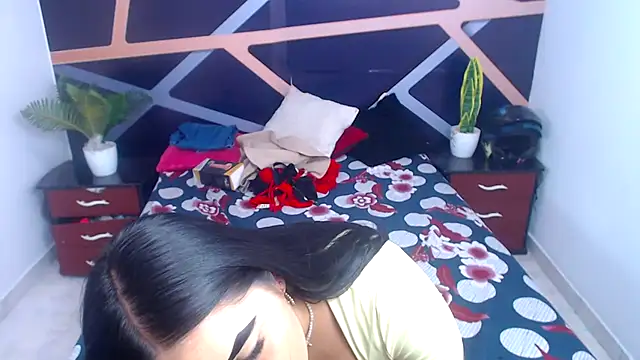 Snapshot of IsabellaaSweet chatting on 09.13.25 IsabellaaSweet online show from 09.13.25