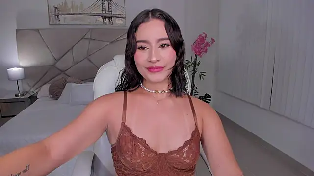 Saskia litt online show from 11.16.25