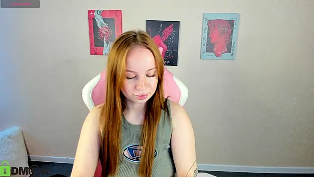 Snapshot of Bunny_Luvv chatting on 09.14.25 Bunny Luvv online show from 09.14.25