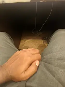 hotboy43339 online show from 02.16.26