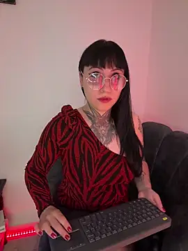 Ravenna666  online show from 04.11.26