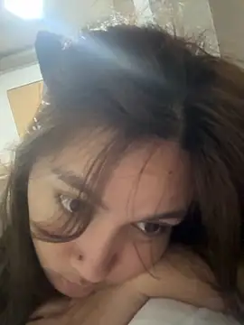 LanySylvia online show from 10.12.25