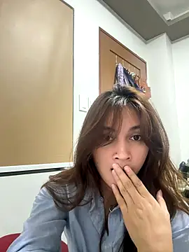 LanySylvia online show from 10.20.25