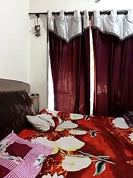 Snapshot of MEERAcle chatting on 03.05.26 MEERAcle online show from 03.05.26