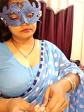 Snapshot of MEERAcle chatting on 04.02.26 MEERAcle online show from 04.02.26