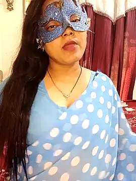 Snapshot of MEERAcle chatting on 04.10.26 MEERAcle online show from 04.10.26