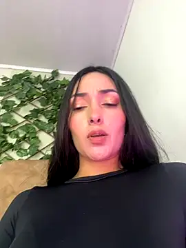 Snapshot of fetish_foot_ chatting on 10.15.25 fetish foot online show from 10.15.25