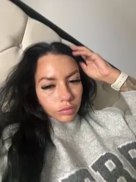 Snapshot of BELLABLACKXUK chatting on 10.30.25 BELLABLACKXUK online show from 10.30.25