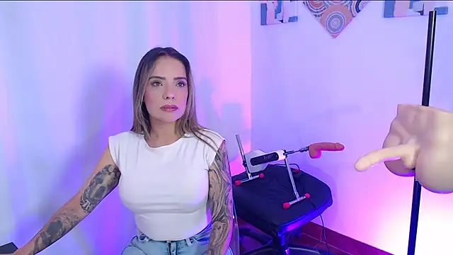 Natasha cam222 online show from 11.28.25