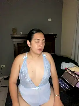 Karolineswettt online show from 09.30.25