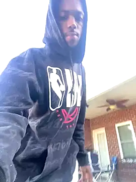 Snapshot of huhgtr chatting on 11.28.25 huhgtr online show from 11.28.25