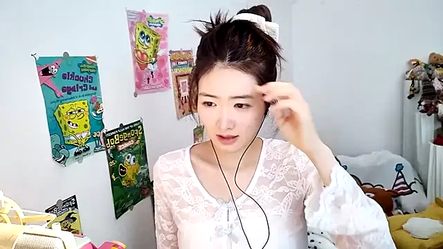 Moonlight-23 online show from 10.28.25