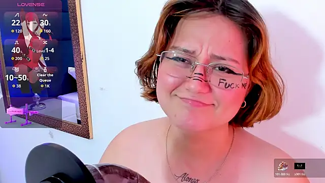 isa grey  online show from 11.01.25