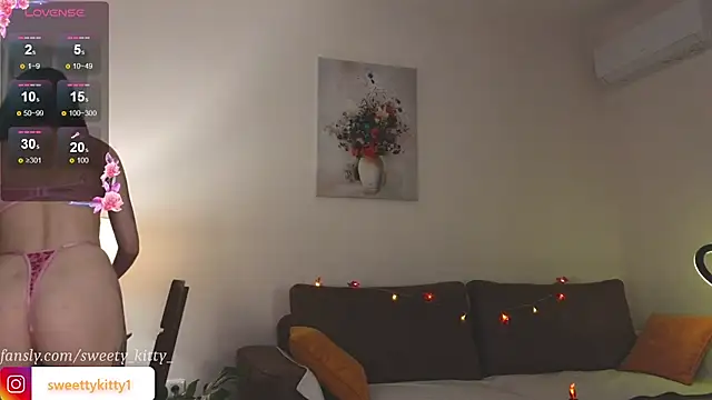 sweettykitty online show from 10.12.25