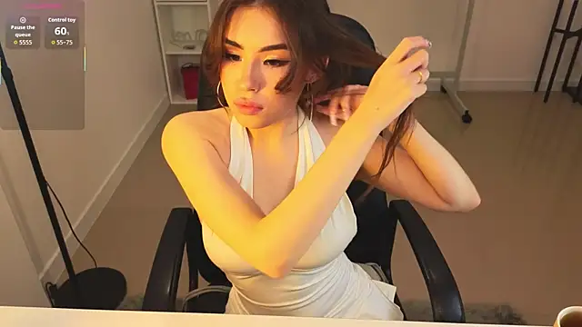 Snapshot of Kisa0_o chatting on 09.17.25 Kisa0 o online show from 09.17.25