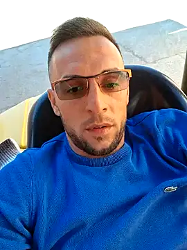 Snapshot of Necunoscutul001 chatting on 09.20.25 Necunoscutul001 online show from 09.20.25