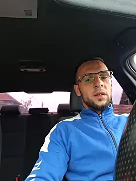 Snapshot of Necunoscutul001 chatting on 09.27.25 Necunoscutul001 online show from 09.27.25