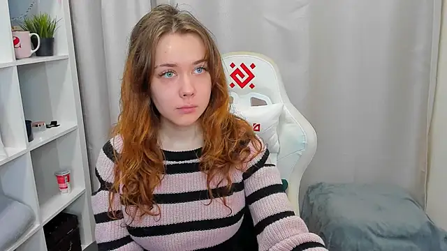 Snapshot of Anabel_Montereau chatting on 09.22.25 Anabel Montereau online show from 09.22.25