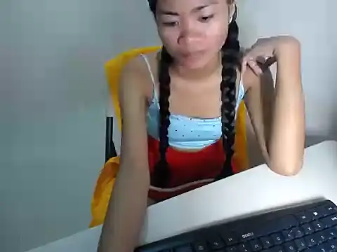 Snapshot of Mica_Jones chatting on 11.20.25 Mica Jones online show from 11.20.25