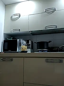 singolo discreto online show from 02.05.26