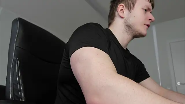 Snapshot of Richard_Dullas chatting on 03.30.26 Richard Dullas online show from 03.30.26