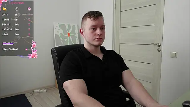 Snapshot of Richard_Dullas chatting on 04.16.26 Richard Dullas online show from 04.16.26