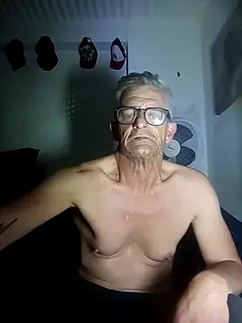 Snapshot of CPTCOCK chatting on 11.11.25 CPTCOCK online show from 11.11.25