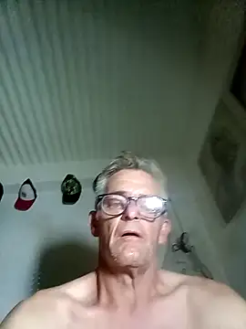 Snapshot of CPTCOCK chatting on 12.02.25 CPTCOCK online show from 12.02.25