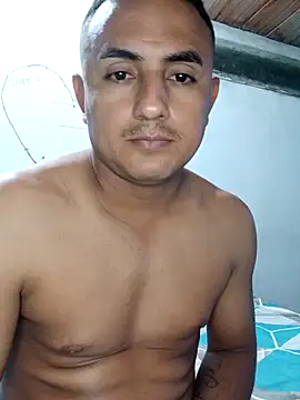 Geral Yeraldyn09 online show from 10.18.25