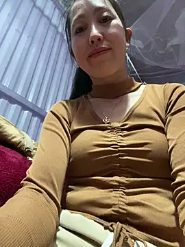 Huong-Ly online show from 02.15.26