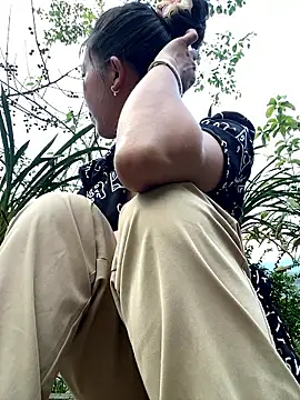 Huong-Ly online show from 03.02.26