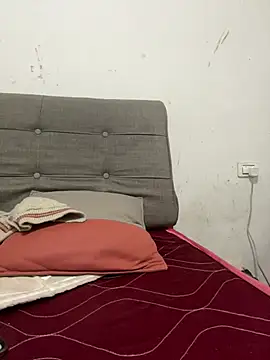 crhong666 online show from 02.20.26