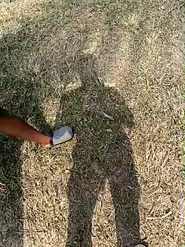 Snapshot of nughtytommy01 chatting on 12.17.25 nughtytommy01 online show from 12.17.25