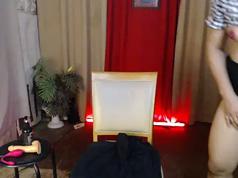 miss laila  online show from 12.01.25