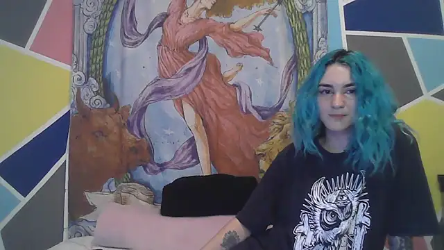 peetitefairy online show from 10.24.25