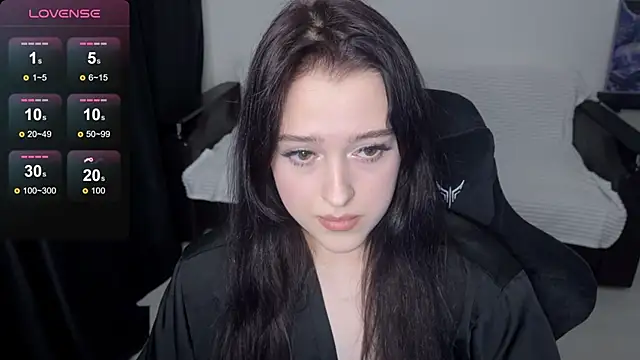 Snapshot of Sunshine_J chatting on 10.16.25 Sunshine J online show from 10.16.25