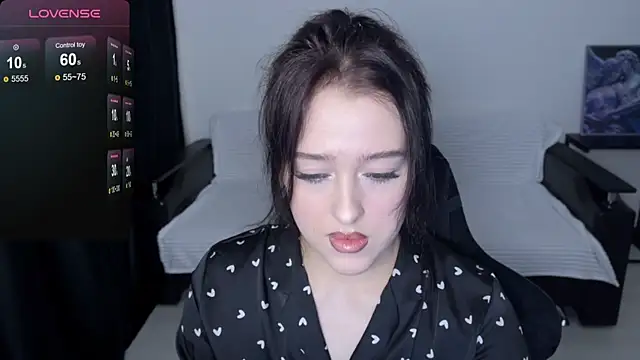 Snapshot of Sunshine_J chatting on 10.22.25 Sunshine J online show from 10.22.25