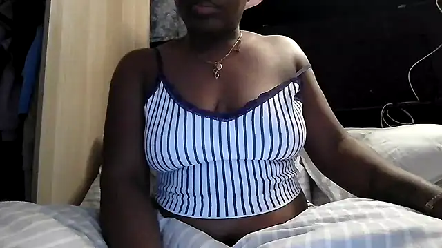 Curvy AfricanQuinn online show from 02.16.26