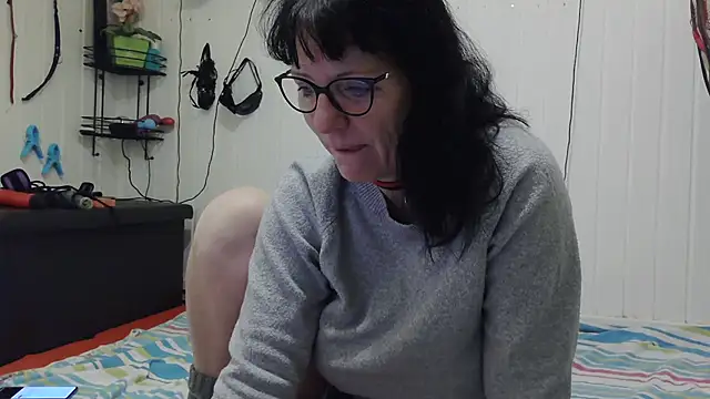 honey47 online show from 11.23.25