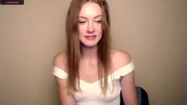 Snapshot of RoxySami_ chatting on 09.11.25 RoxySami online show from 09.11.25