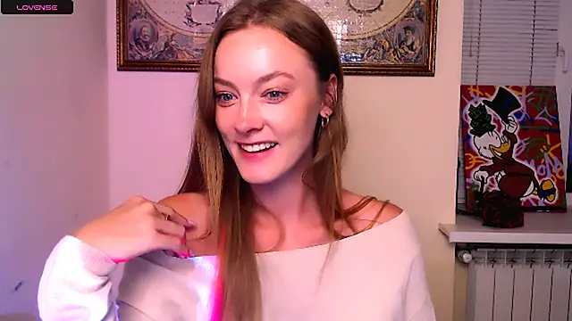 Snapshot of RoxySami_ chatting on 09.27.25 RoxySami online show from 09.27.25